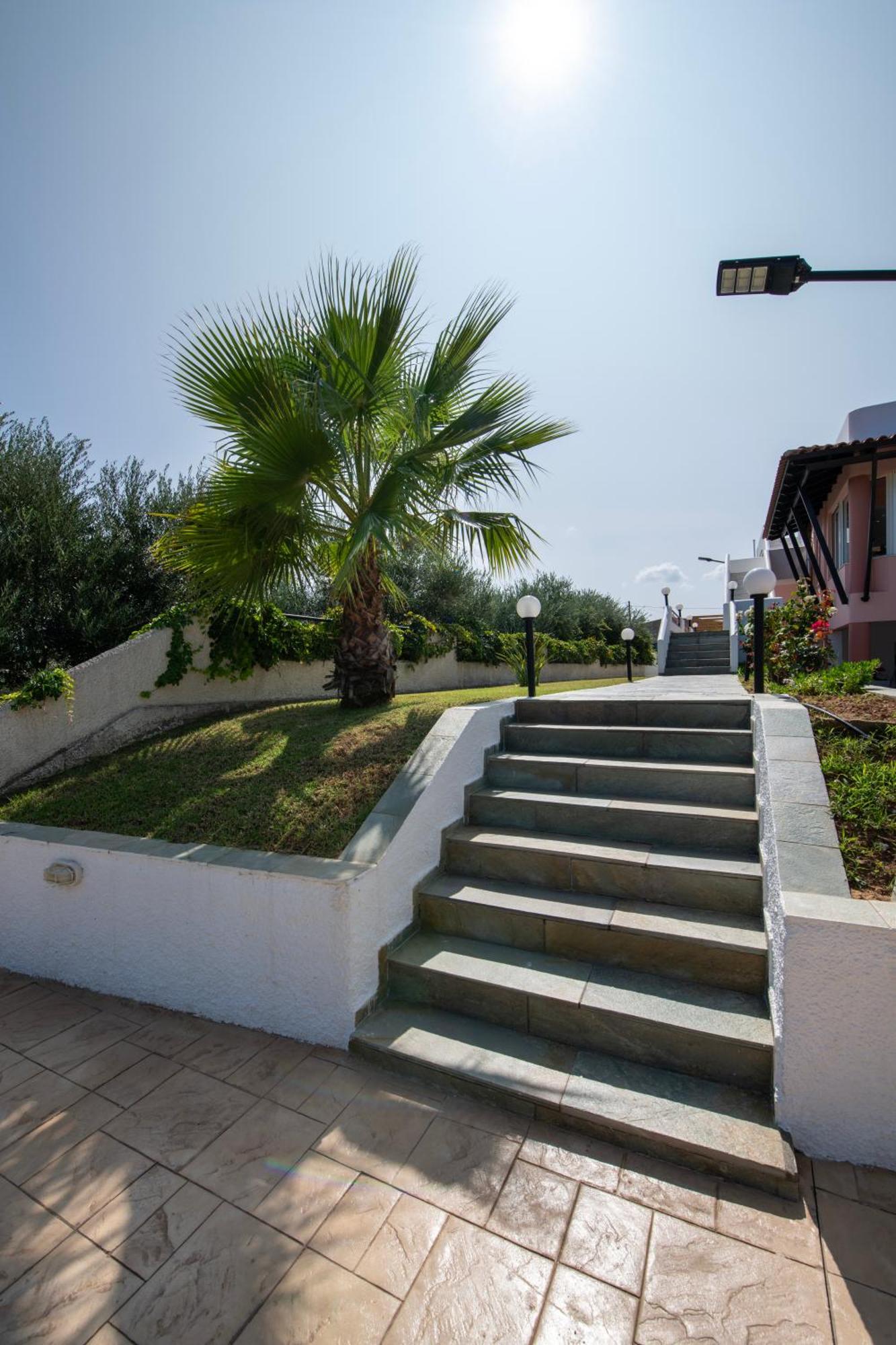 Villa Eleni 100M From The Sea Rapanianá Екстериор снимка